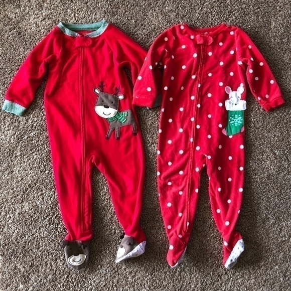 𝅺Carter’s Christmas Pajama Bundle Size 18 Months - Picture 1 of 12